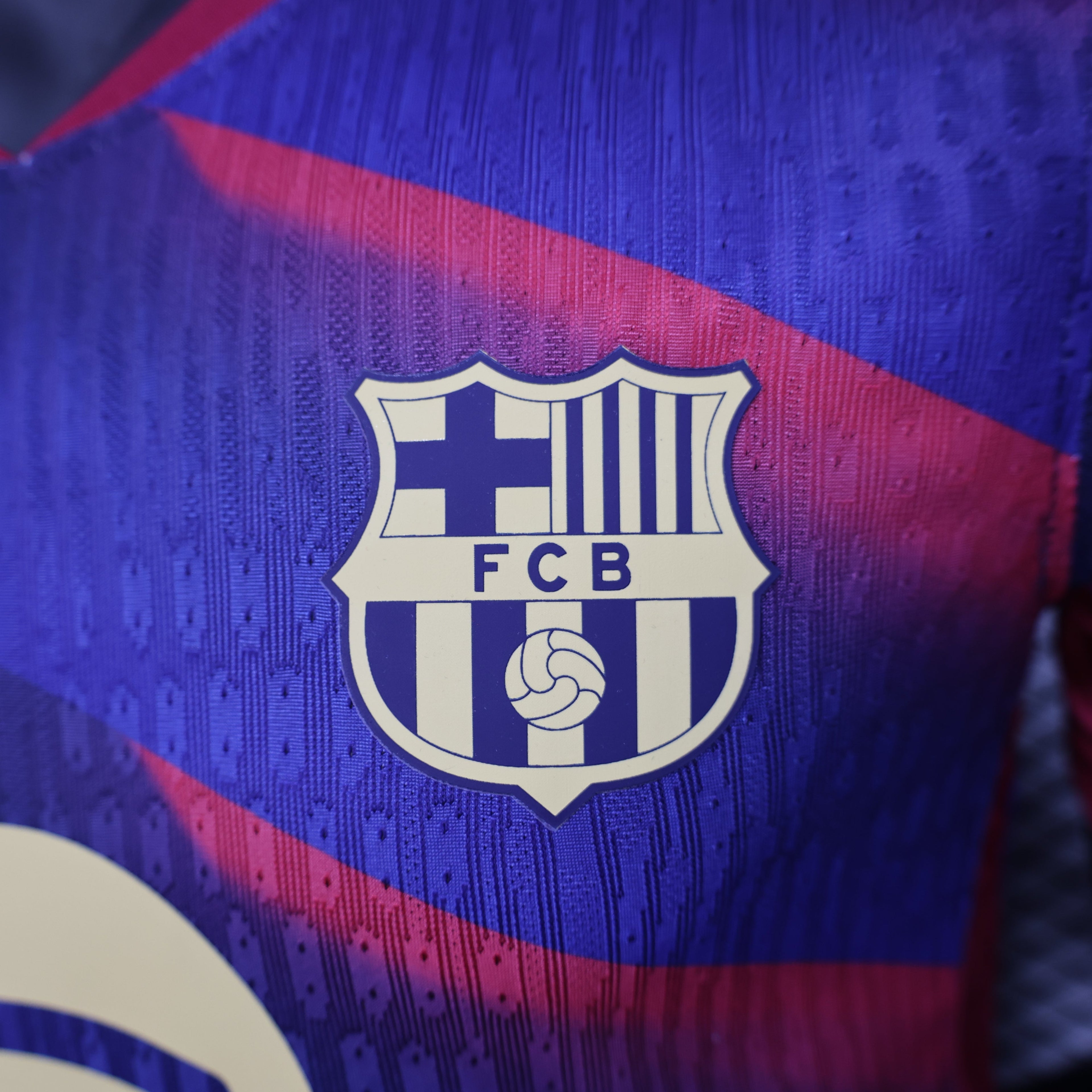 Maillot domicile FC Barcelone 2023/2024 – Bleu & Rouge – Logo doré Spotify