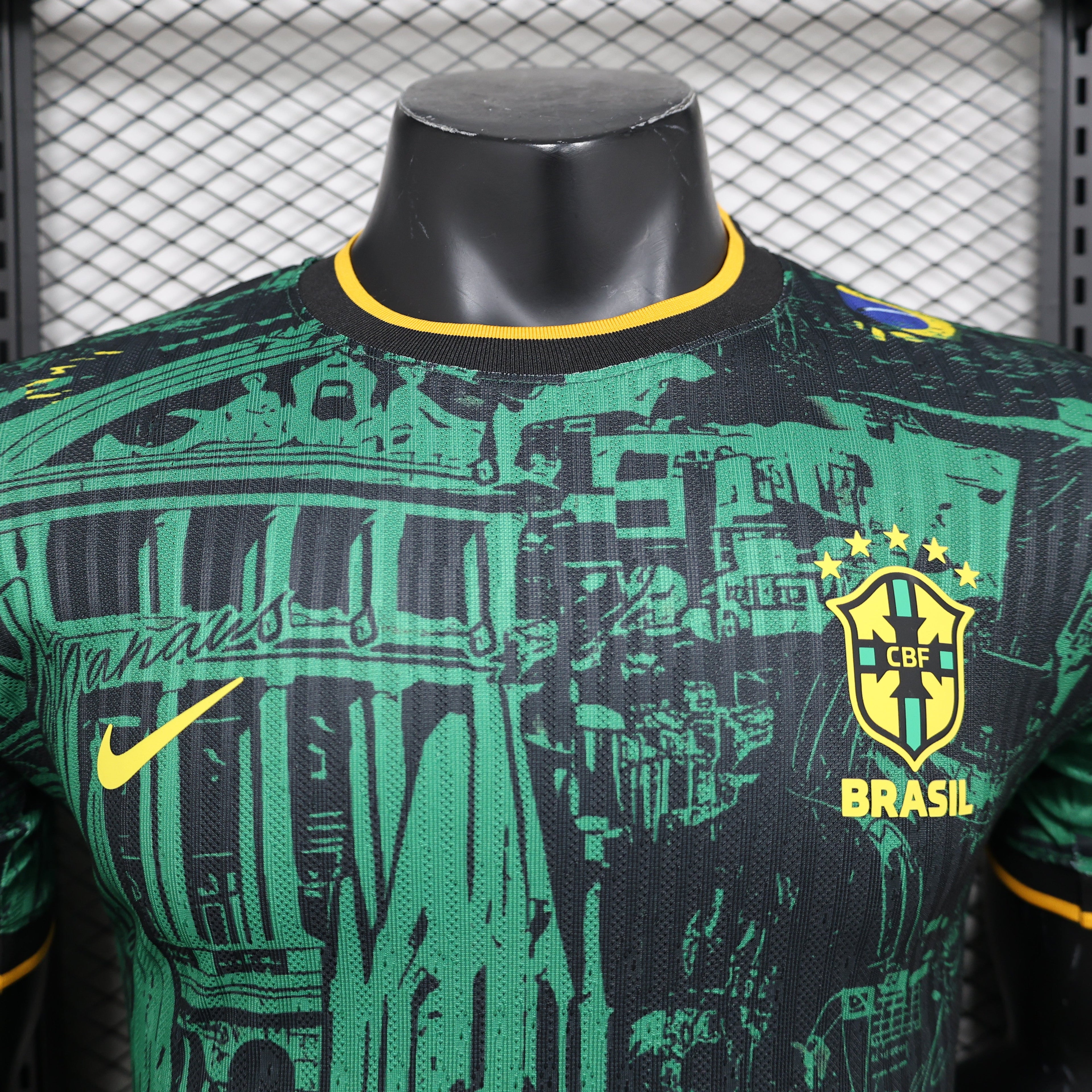 Maillot Brésil Édition Spéciale "São Paulo" – Noir & Vert avec Motifs Architecturaux