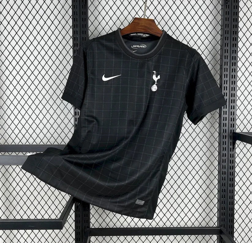 Tottenham 2025/26 Extérieur