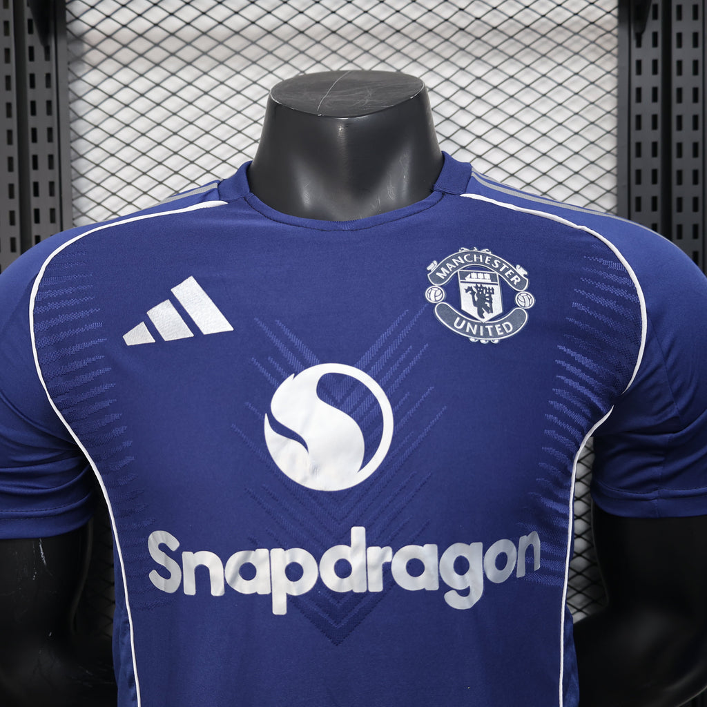 Maillot concept Manchester United 2025/26