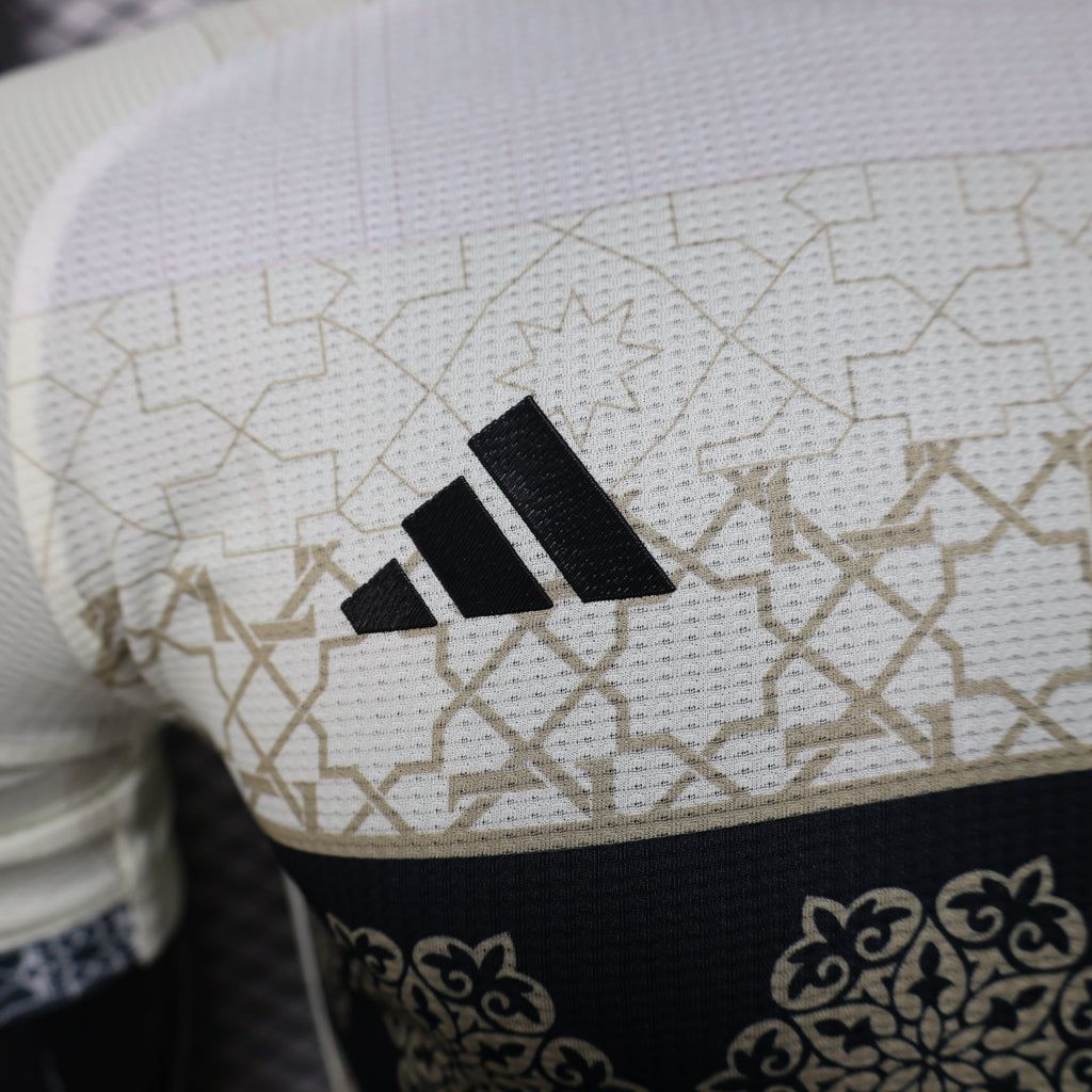 Maillot Concept Algérie 24/25 – Blanc & Noir Rosace