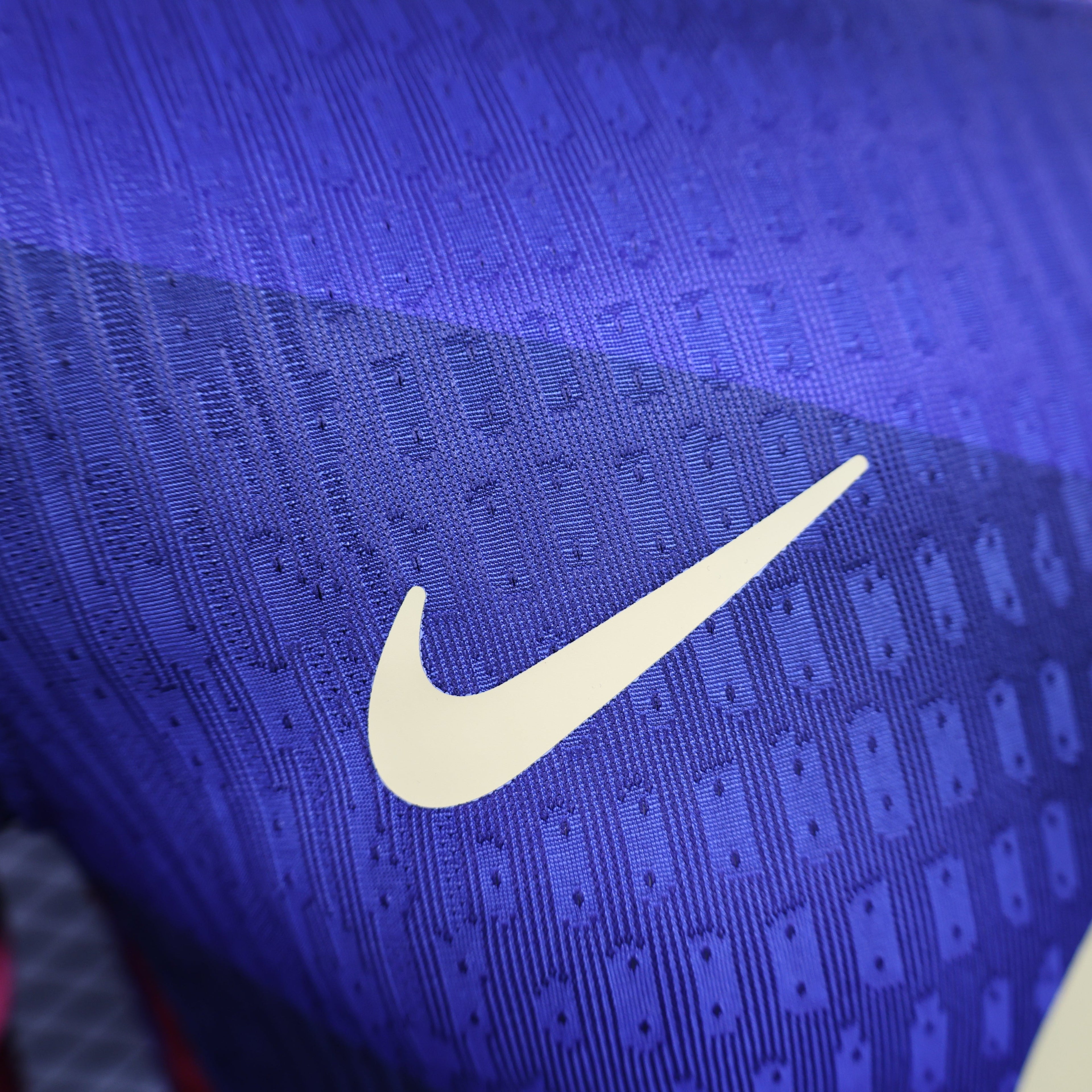 Maillot domicile FC Barcelone 2023/2024 – Bleu & Rouge – Logo doré Spotify