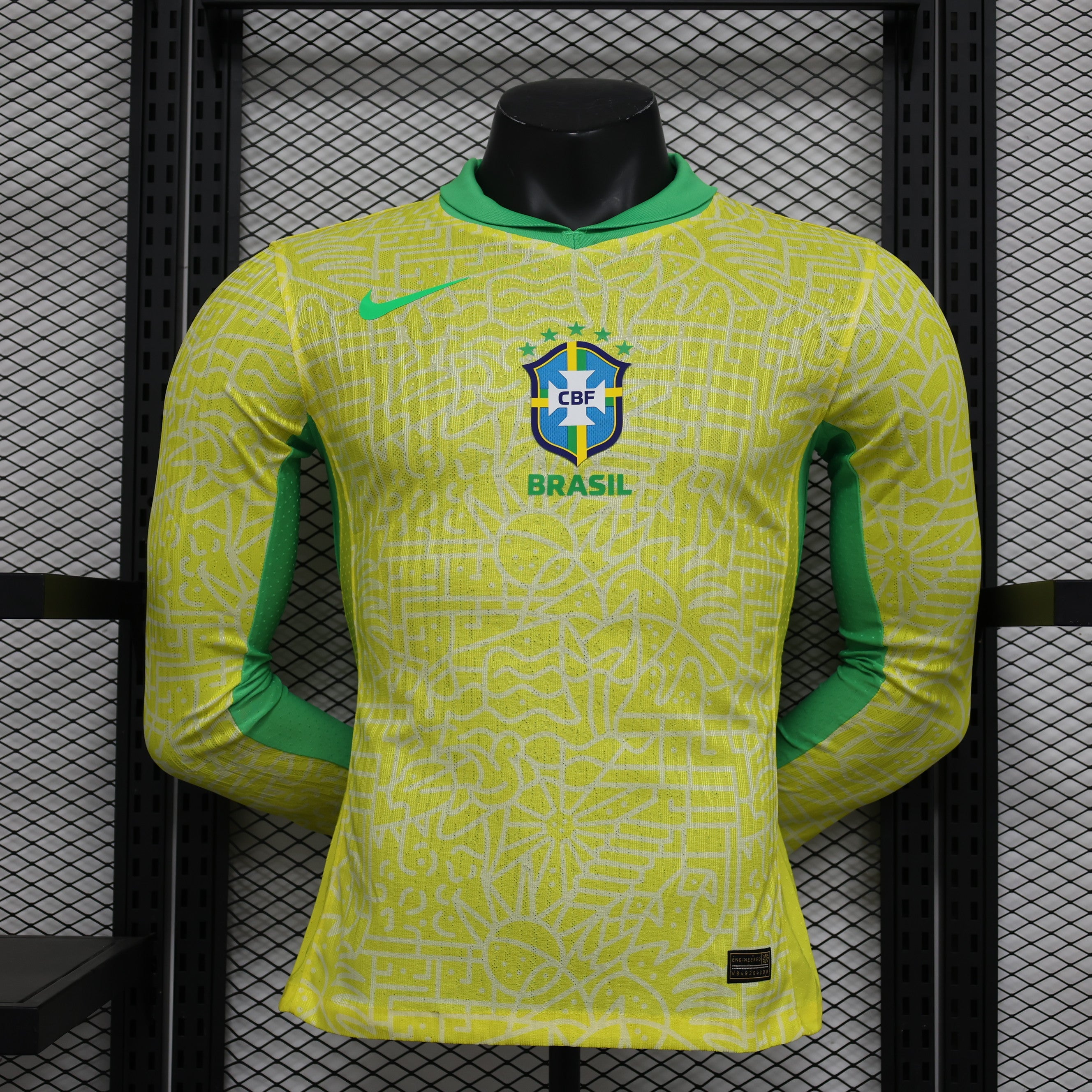 Maillot Officiel de l’Équipe du Brésil – Modèle Domicile à Manches Longues avec Motifs Graphiques