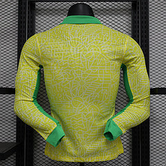 Maillot Officiel de l’Équipe du Brésil – Modèle Domicile à Manches Longues avec Motifs Graphiques
