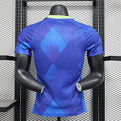 Maillot Brésil Extérieur – Édition Spéciale Patchwork Bleu & Vert Fluo